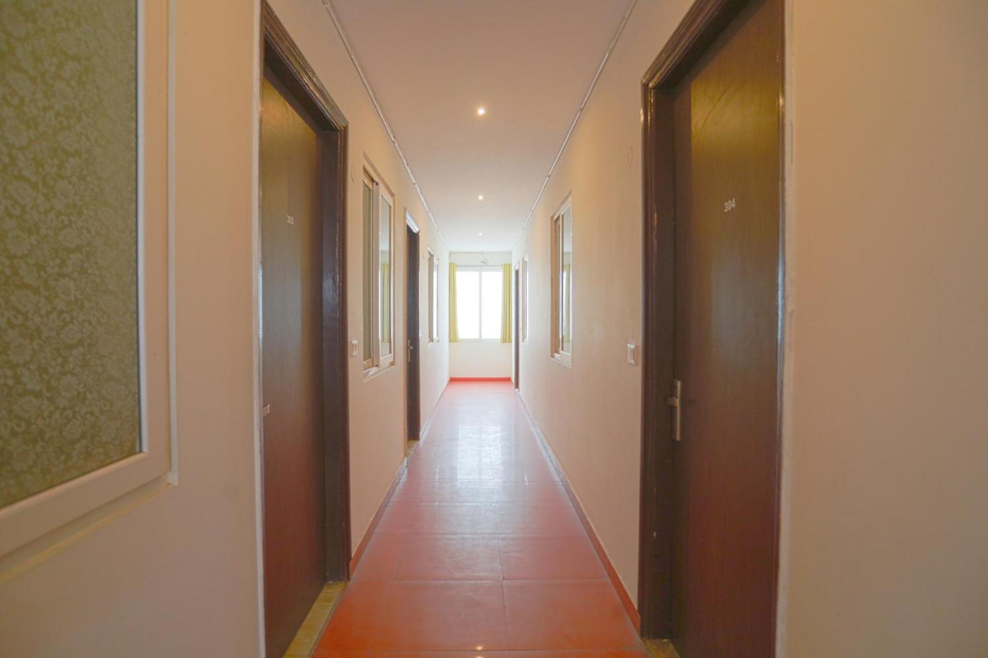 Hotel O Jsb Hotel Faridabad Esterno foto